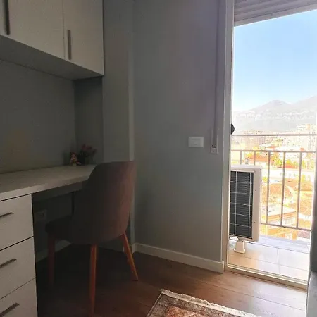 Zeus Apartamento Tirana